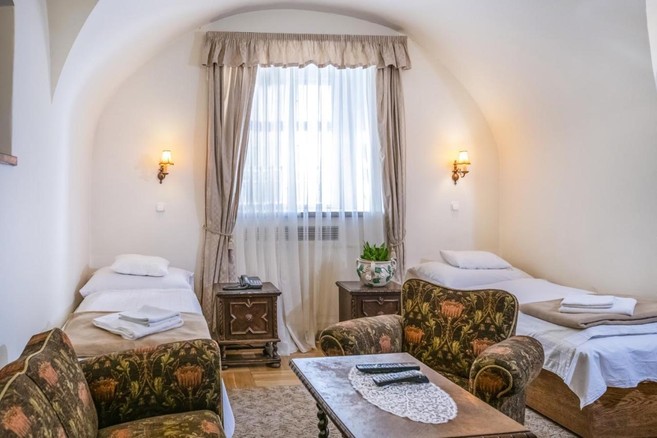 Academy Pension Budapest Kültér fotó