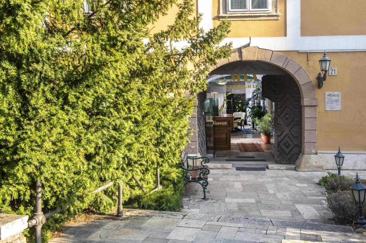 Academy Pension Budapest Kültér fotó